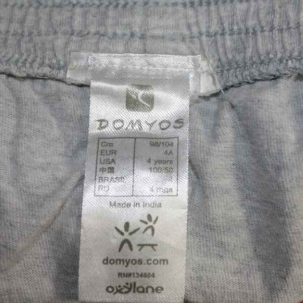 Pantalón gris de niño talla 4 segunda mano